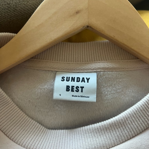 Aritzia Sunday best cropped sweater - Picture 3 of 3